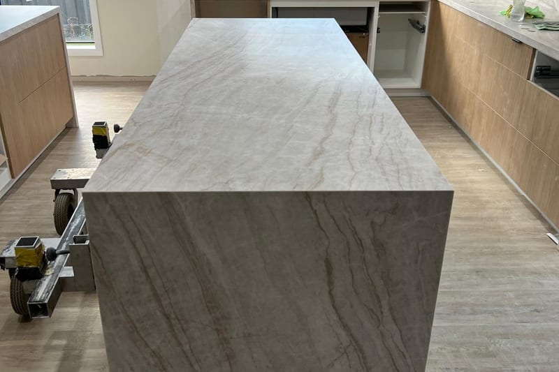 Mitred waterfall end